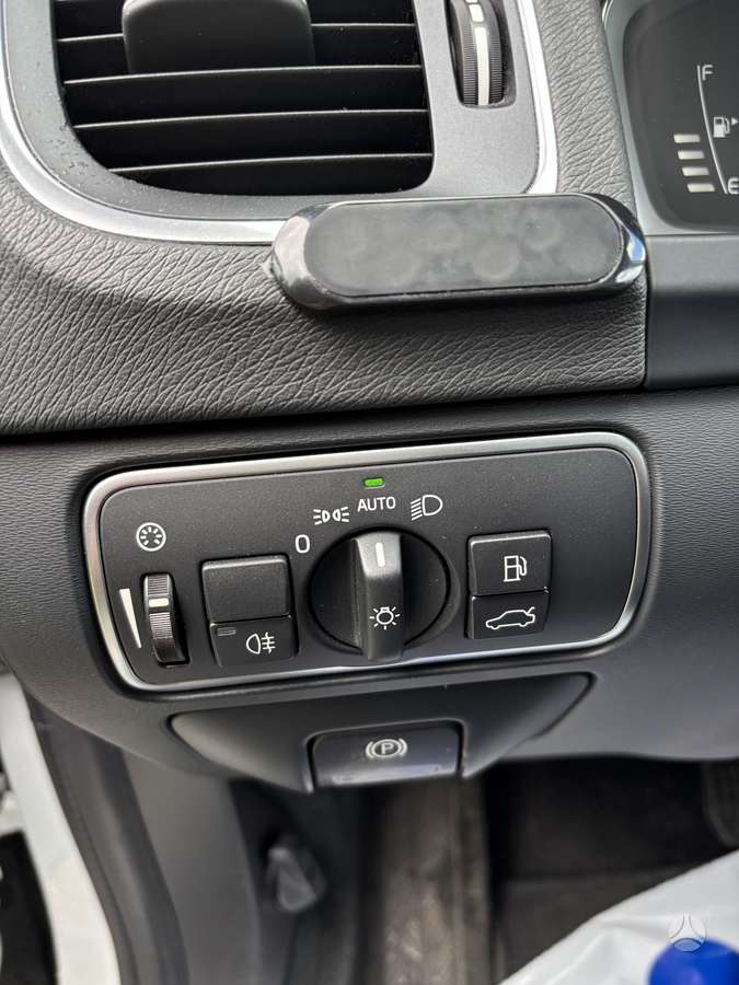 Volvo V60, 2.4 l., Универсал