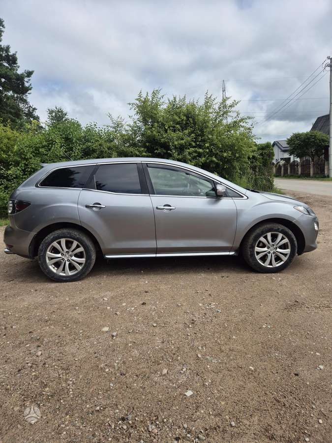 Mazda CX-7, 2.2 l., off-road / crossover