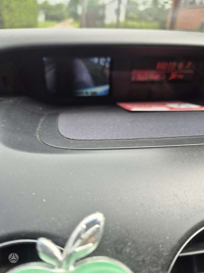 Mazda CX-7, 2.2 l., off-road / crossover