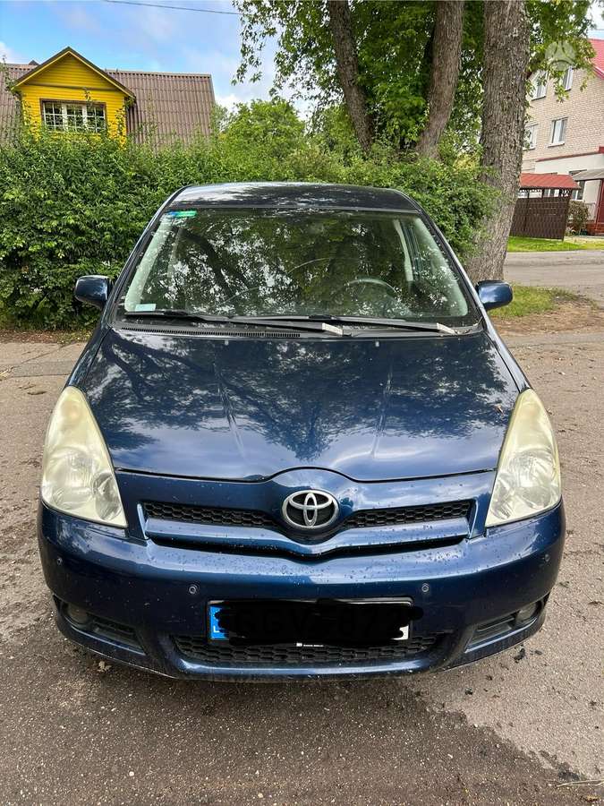 Toyota Corolla Verso - 1