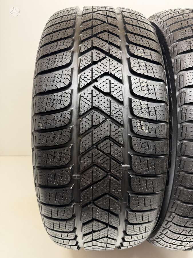 Pirelli SottoZero 3 MO, winter 245/45 R19