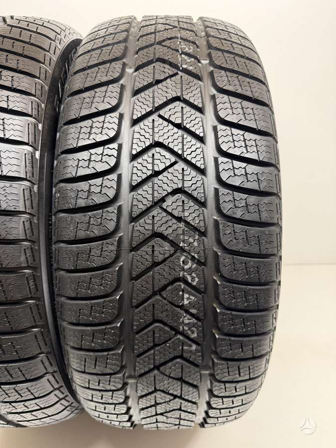 Pirelli SottoZero 3 MO, winter 245/45 R19
