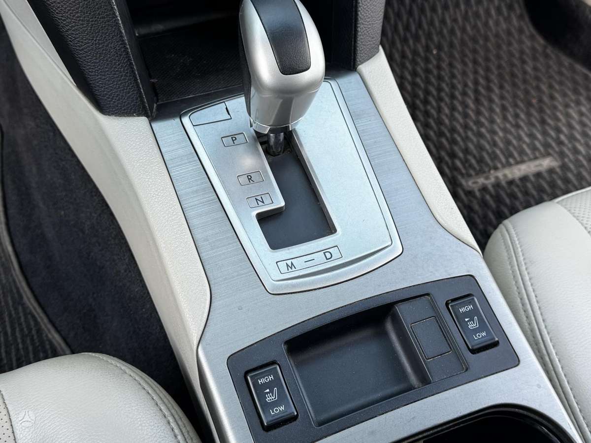 Subaru Legacy, 3.6 l., Седан