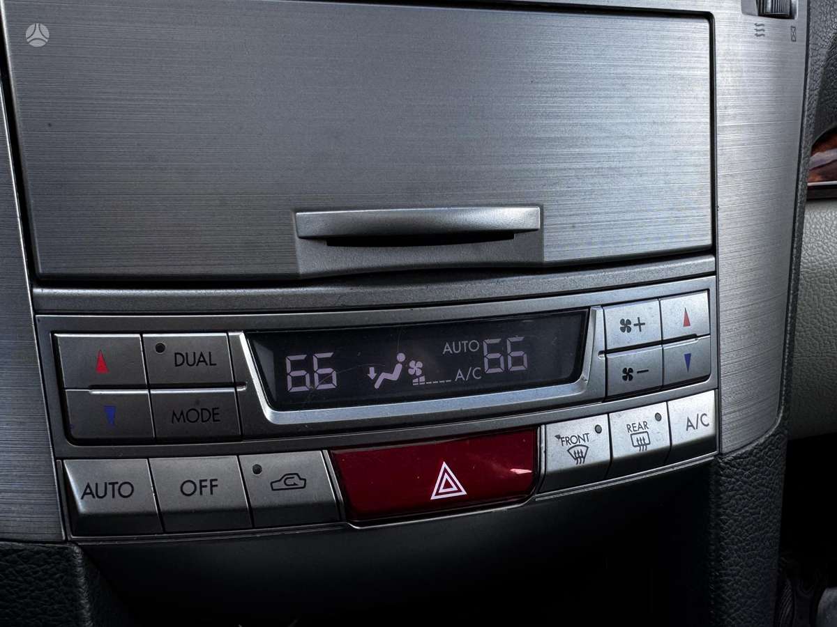 Subaru Legacy, 3.6 l., Седан