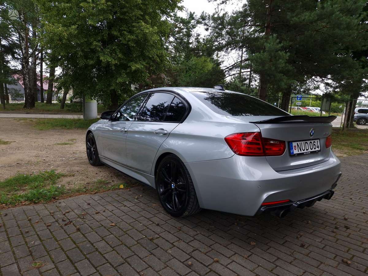 BMW 335, 3.0 l., Седан