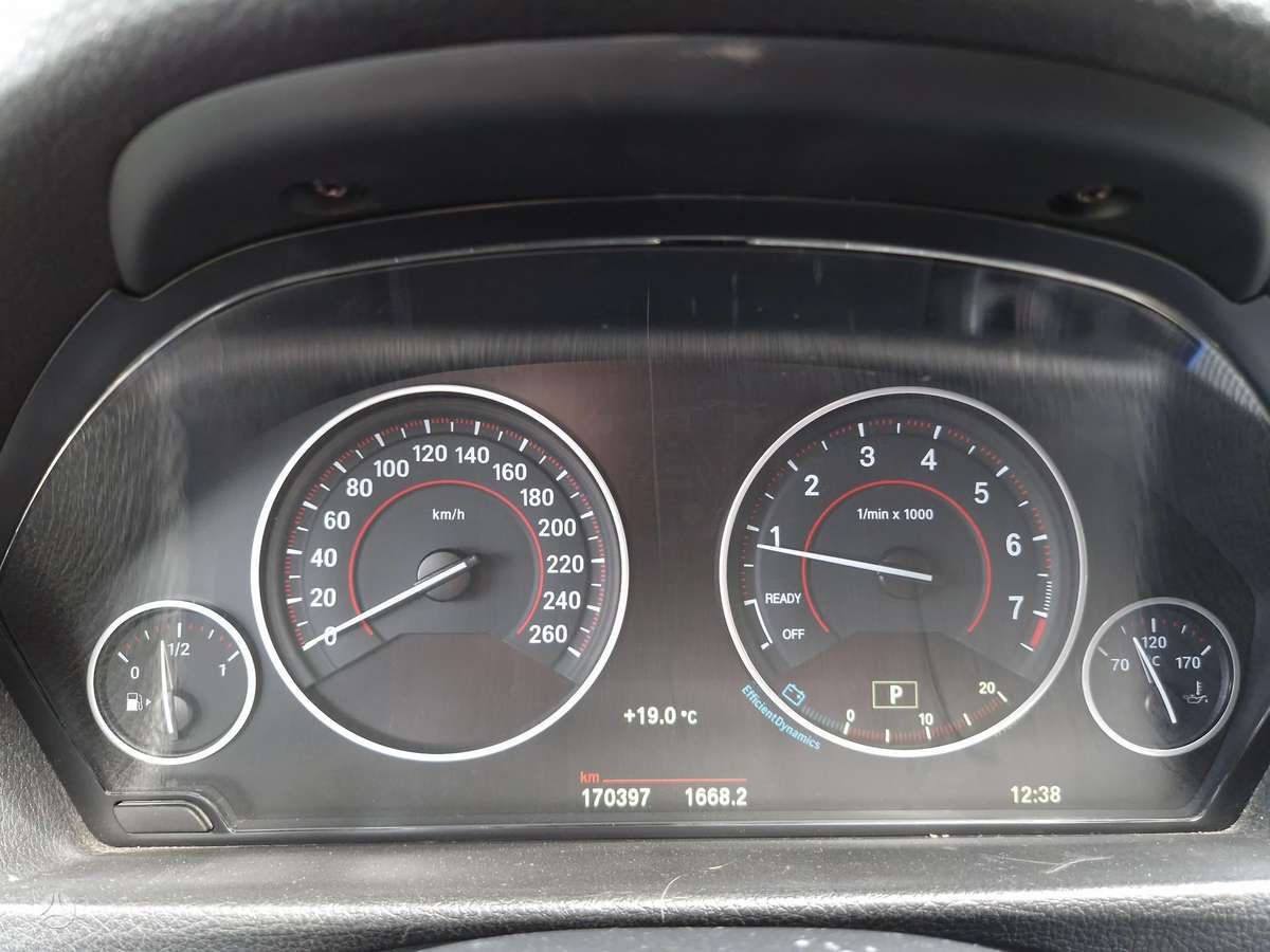 BMW 335, 3.0 l., Седан