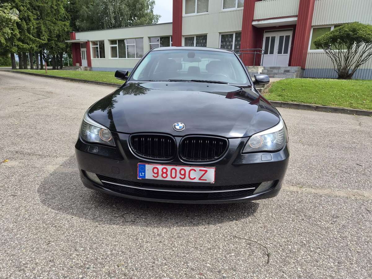 BMW 528, 3.0 l., Седан