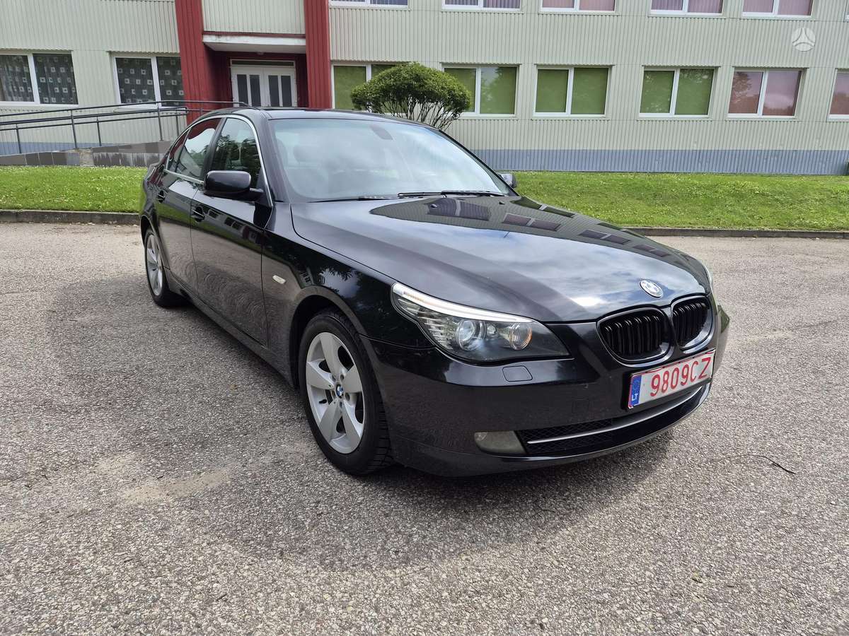 BMW 528, 3.0 l., Седан