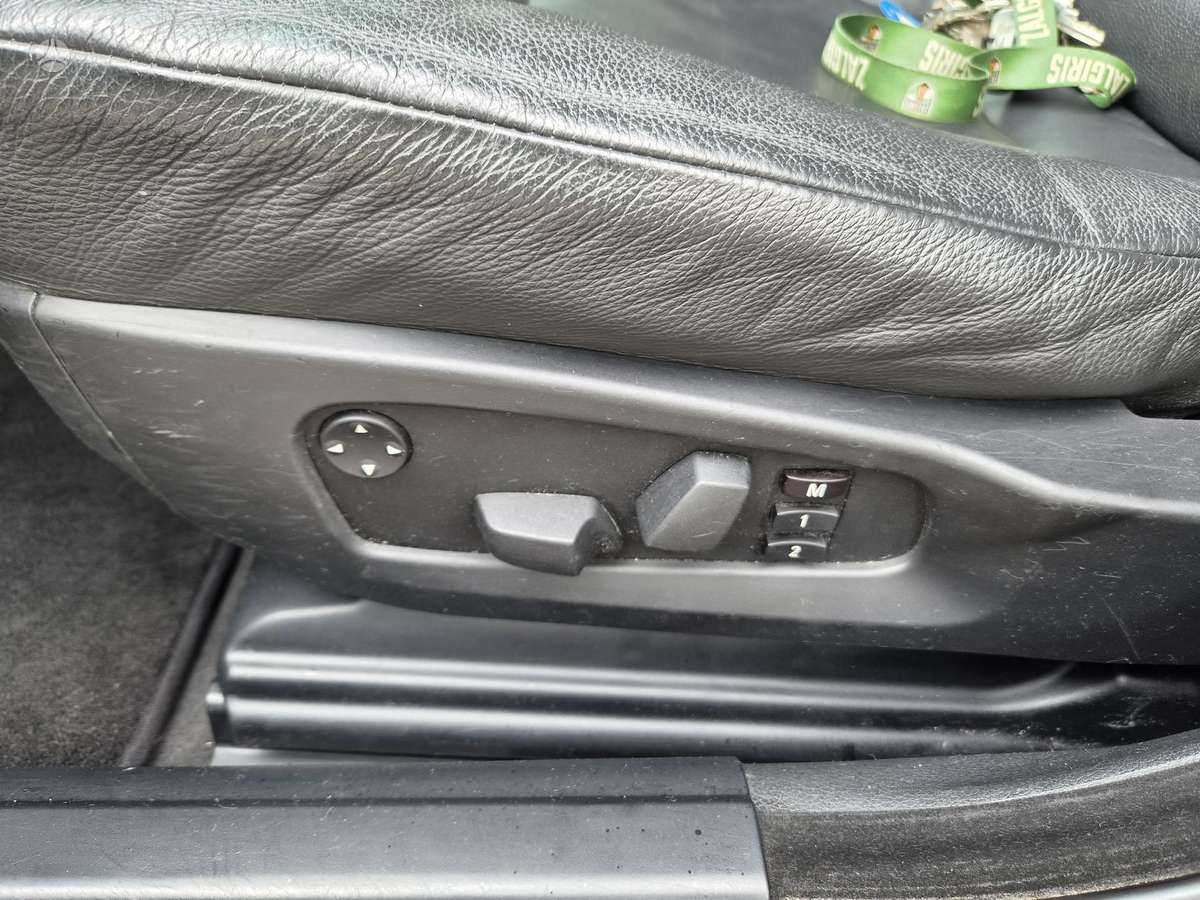 BMW 528, 3.0 l., Седан