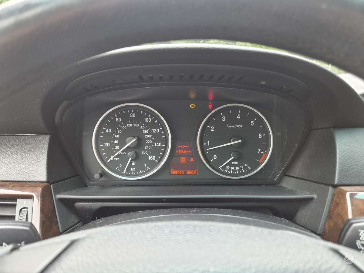 BMW 528, 3.0 l., Седан