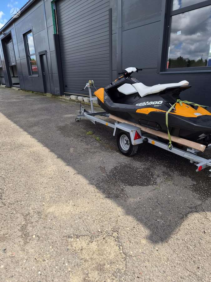 Sea-Doo Spark, jet skis