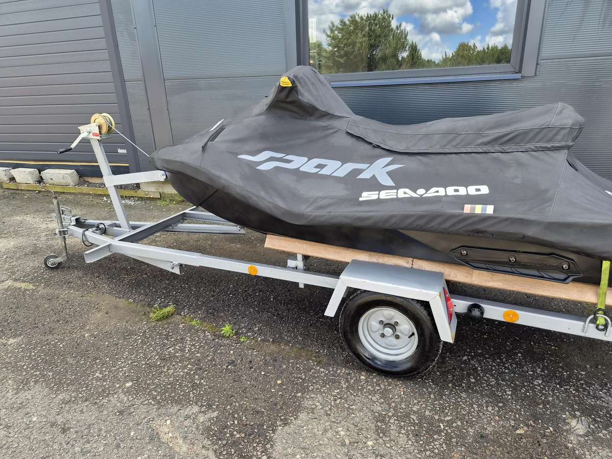 Sea-Doo Spark, jet skis
