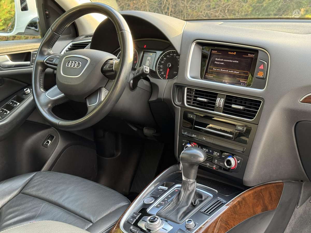 Audi Q5, 2.0 l., Внедорожник / Кроссовер