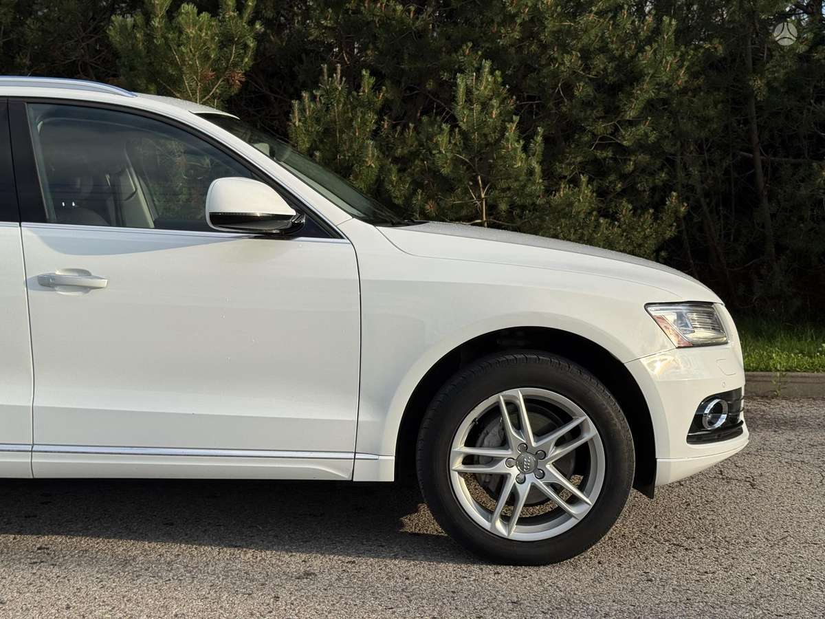 Audi Q5, 2.0 l., Внедорожник / Кроссовер