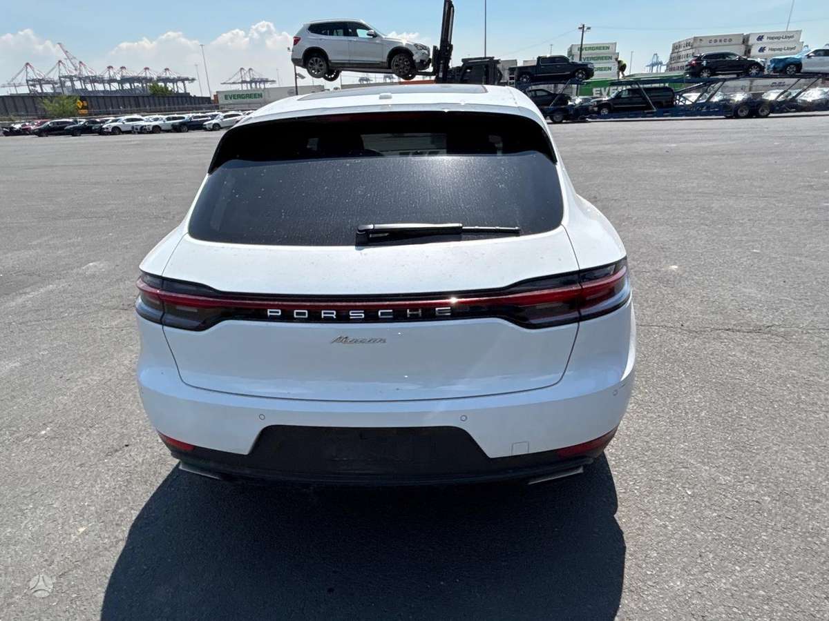 Porsche Macan - 3