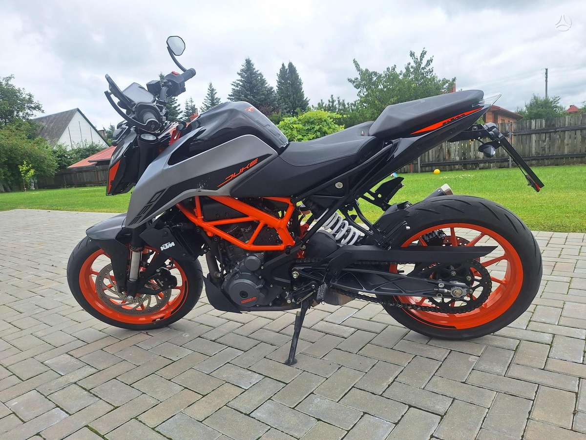 KTM Duke 390cc, street / classic