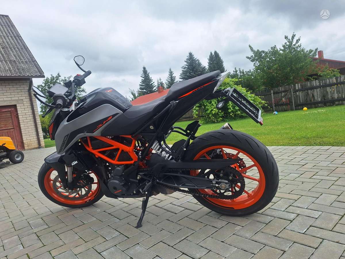 KTM Duke 390cc, street / classic