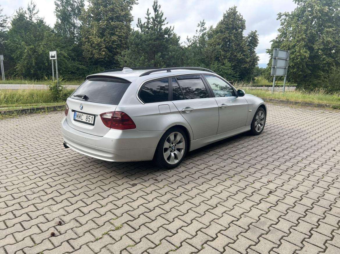 BMW 325, 3.0 l., wagon