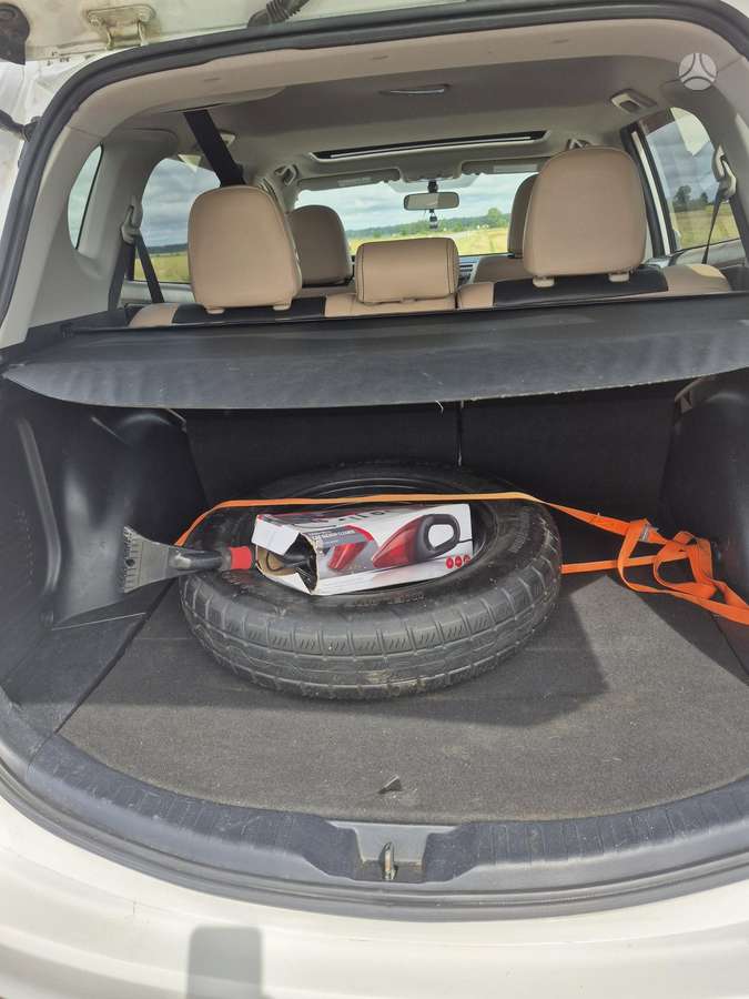 Toyota RAV4 - 11