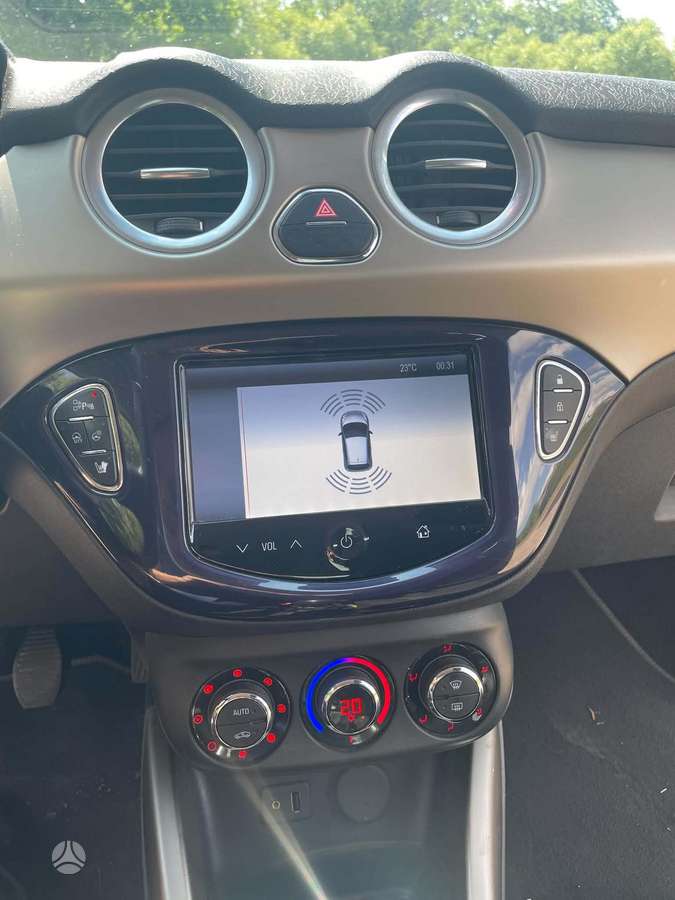 Opel Adam, 1.4 l., hatchback