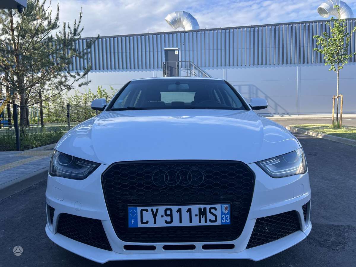 Audi A4, 2.0 l., Седан