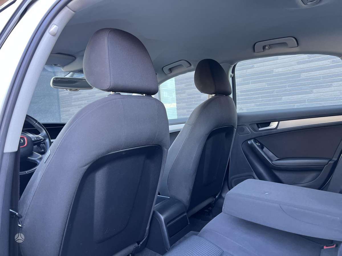 Audi A4, 2.0 l., Седан