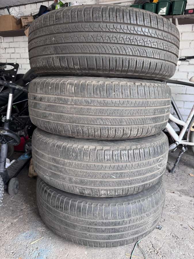 Land Rover Defender, light alloy, R20