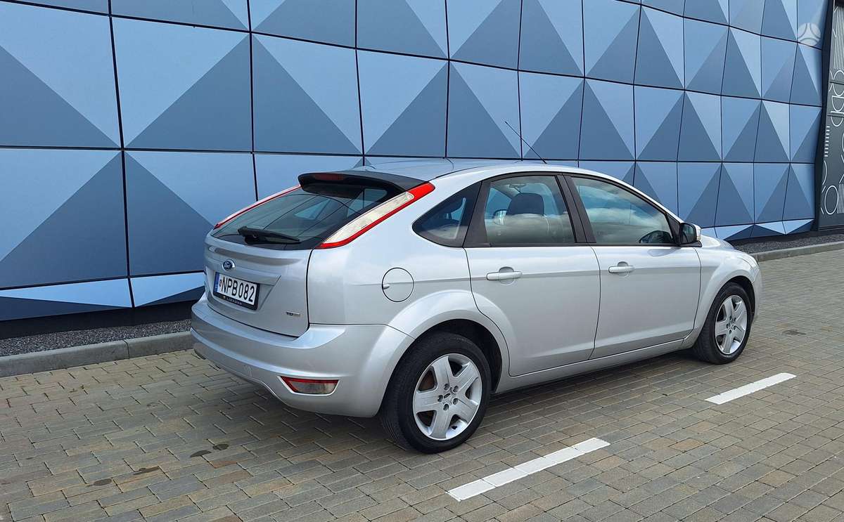 Ford Focus, 1.6 l., hatchback