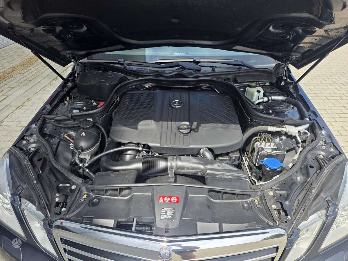 Mercedes-Benz E200, 2.1 l., Универсал