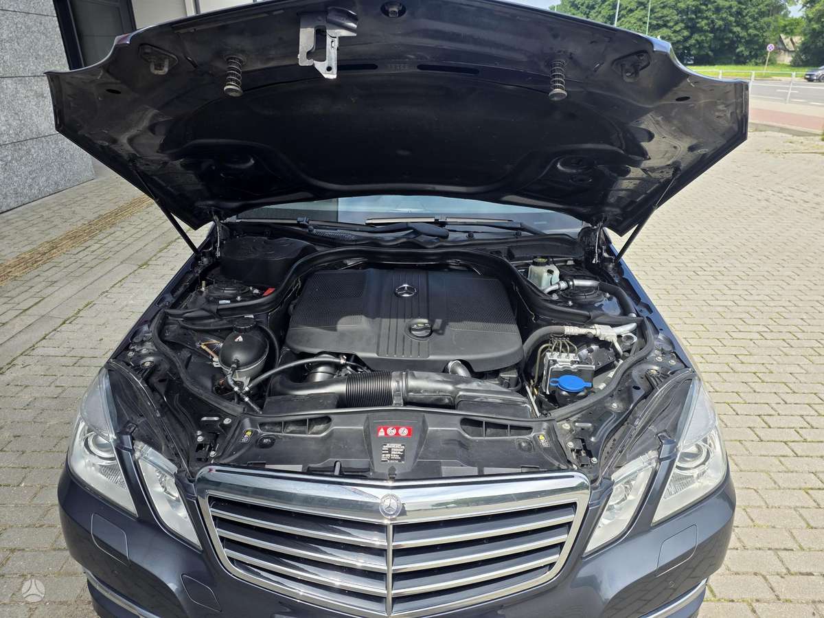 Mercedes-Benz E200, 2.1 l., Универсал
