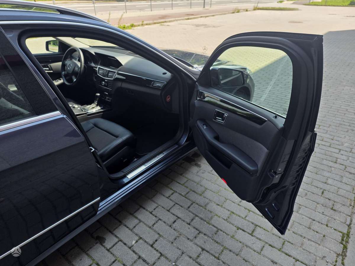 Mercedes-Benz E200, 2.1 l., Универсал