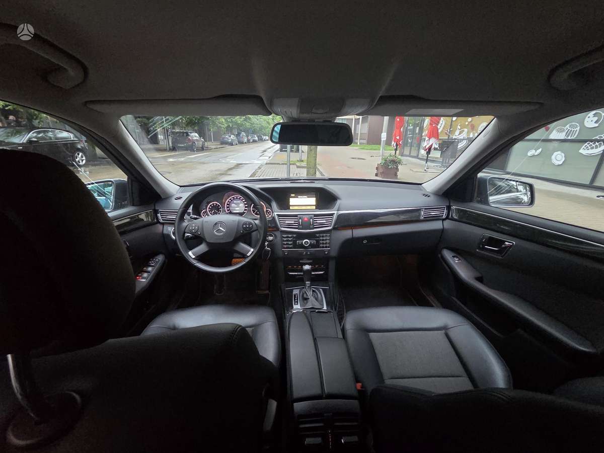 Mercedes-Benz E200, 2.1 l., Универсал