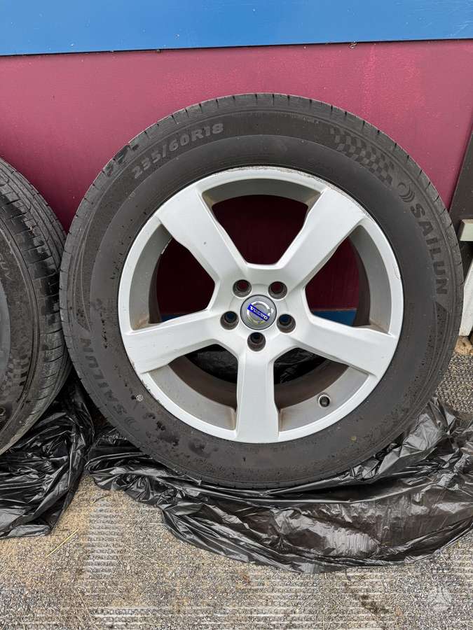 Volvo XC 60, lengvojo lydinio, R18