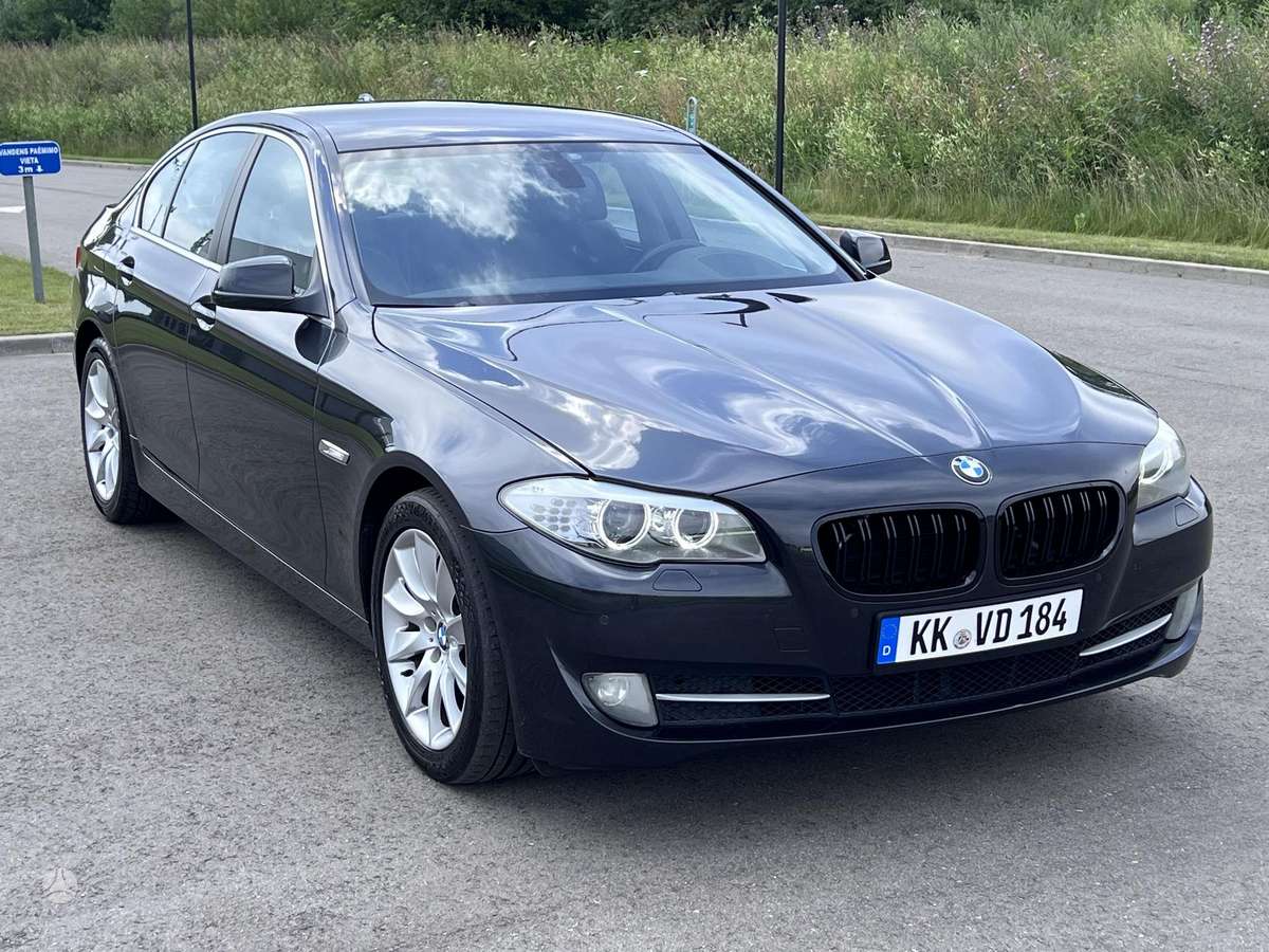BMW 523, 3.0 l., Седан