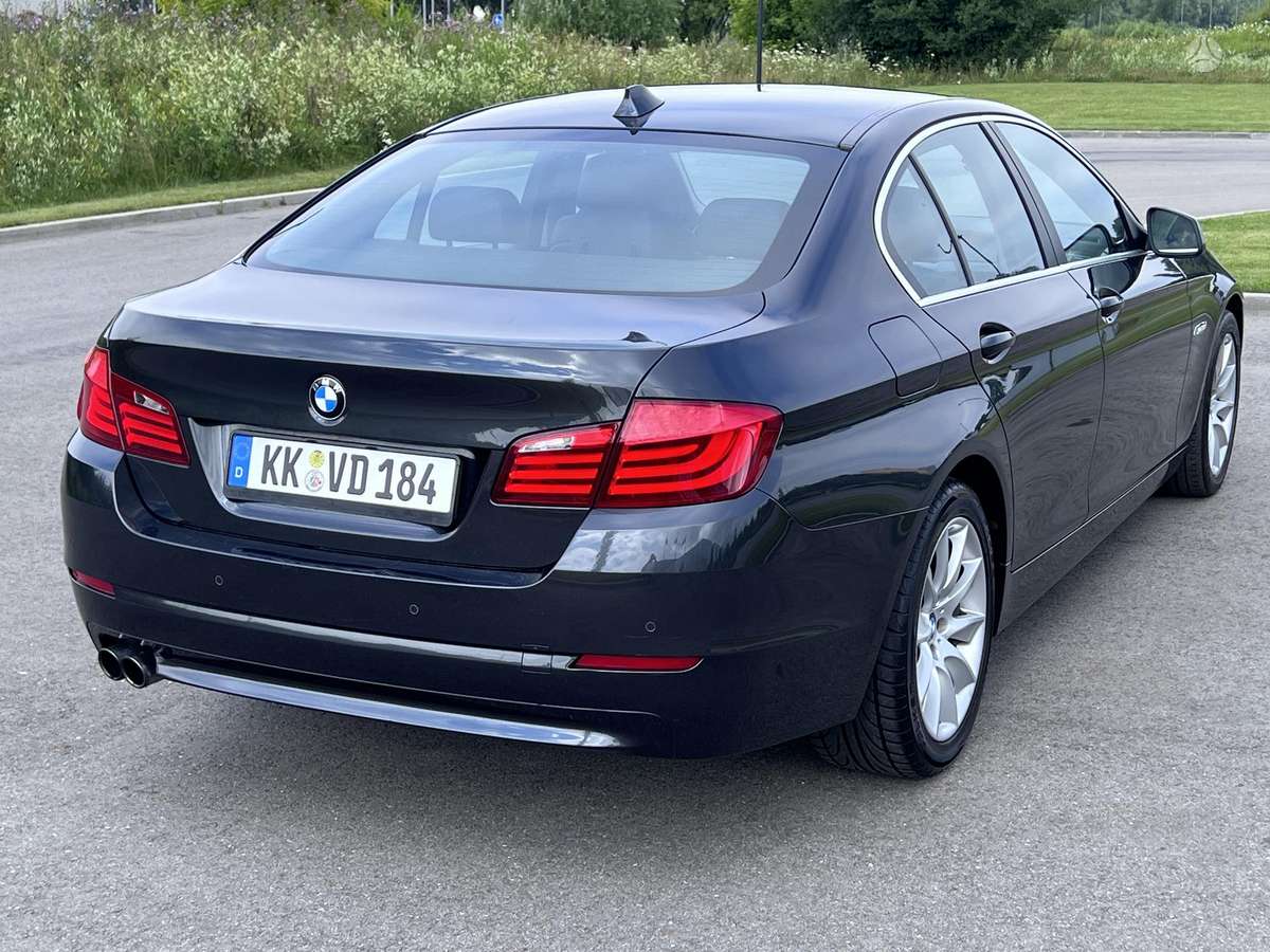 BMW 523, 3.0 l., Седан