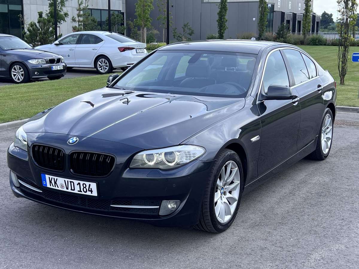 BMW 523, 3.0 l., Седан