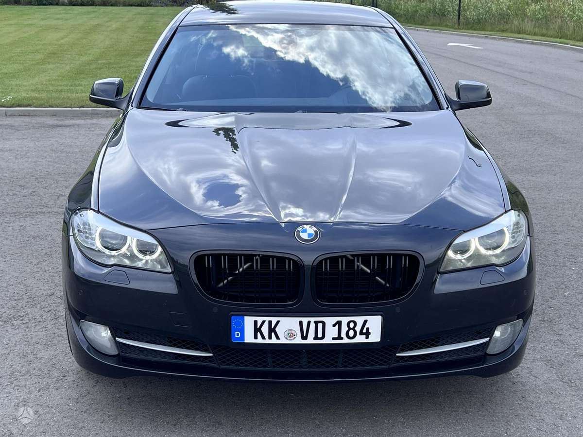 BMW 523, 3.0 l., Седан