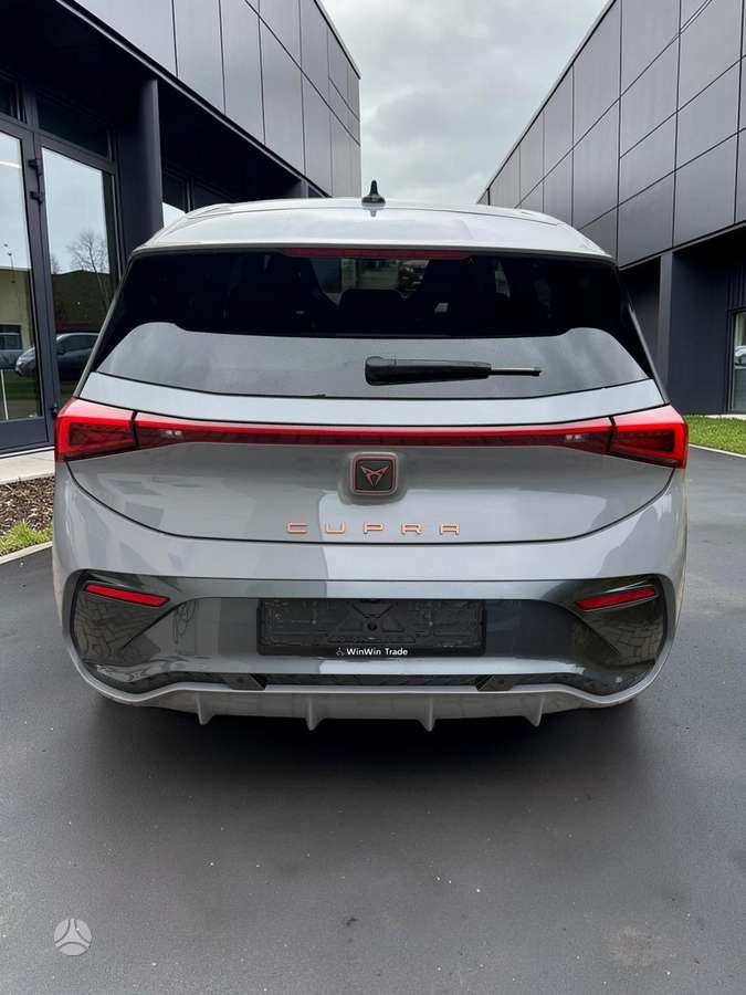 Cupra Born, 62 kWh, hatchback