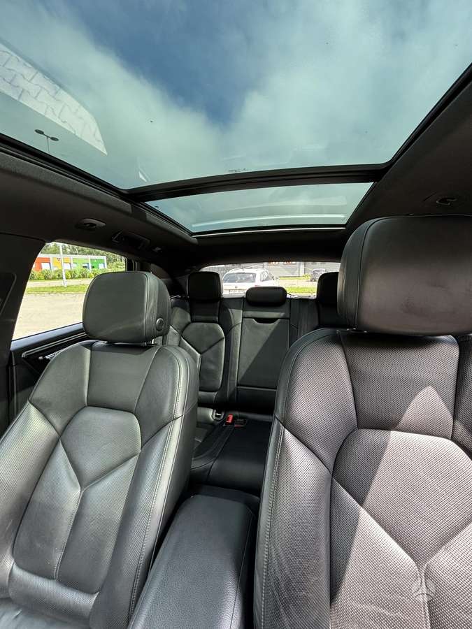 Porsche Macan, 2.0 l., off-road / crossover