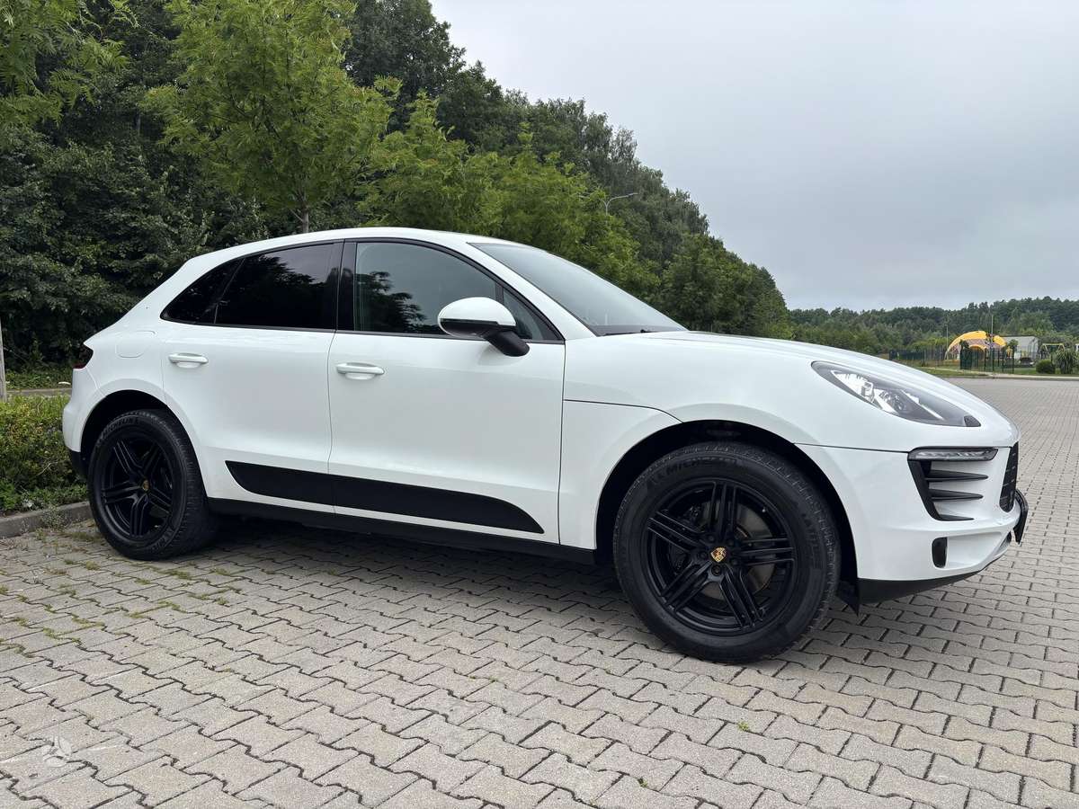 Porsche Macan, 2.0 l., off-road / crossover