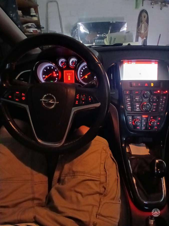 Opel Astra, 1.6 l., Седан