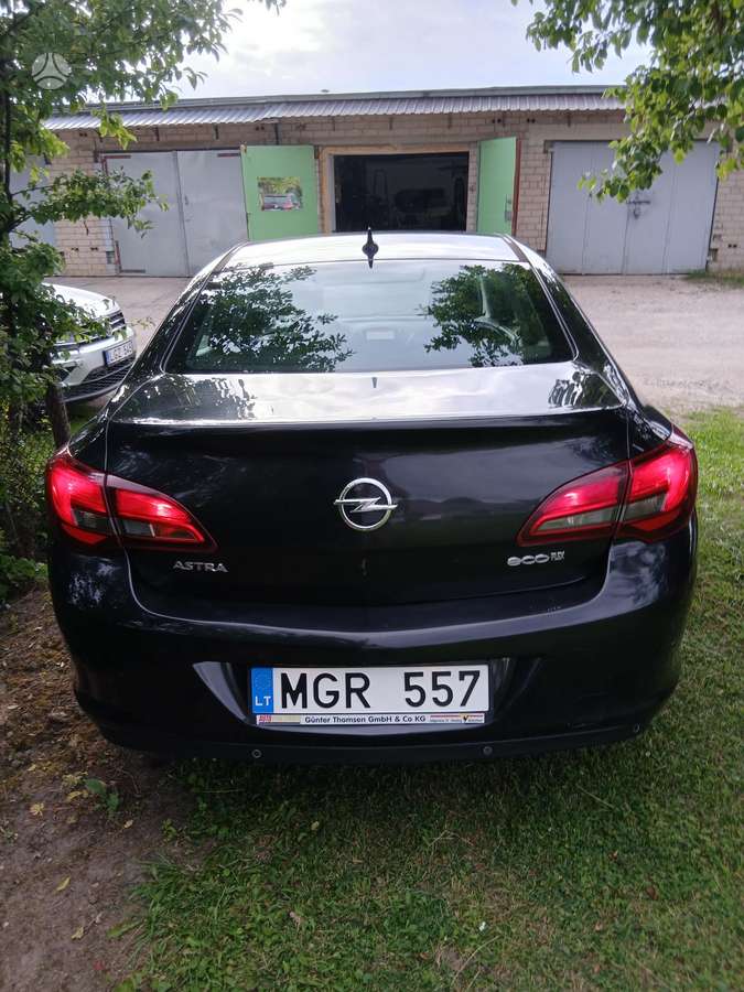 Opel Astra, 1.6 l., Седан