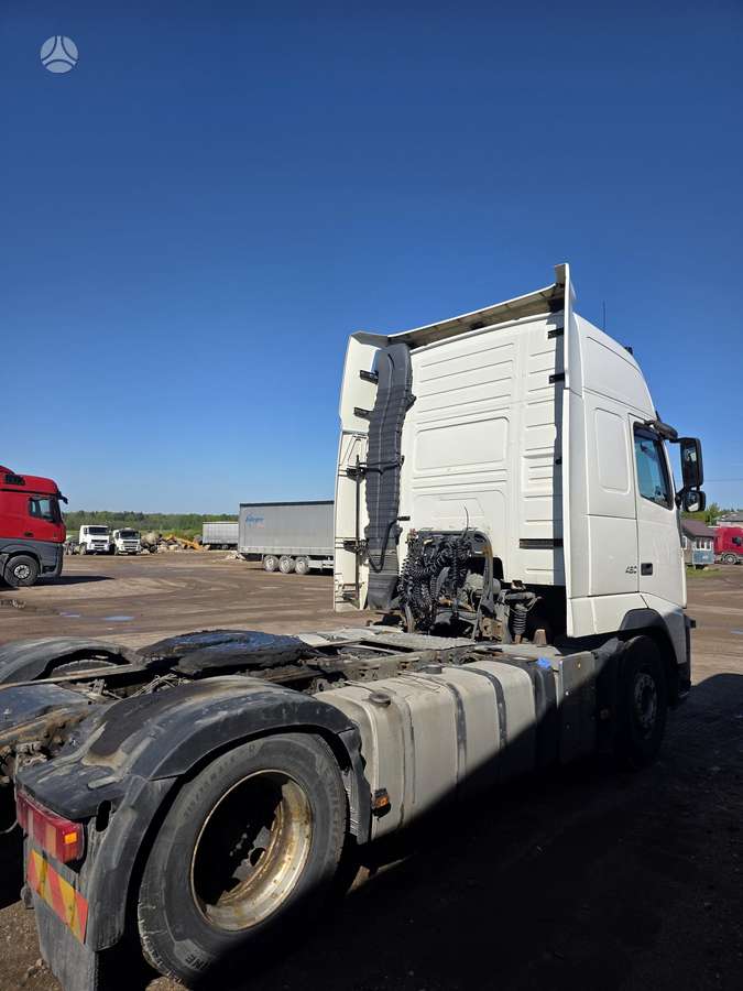 Volvo FH460 XL, double sleeper