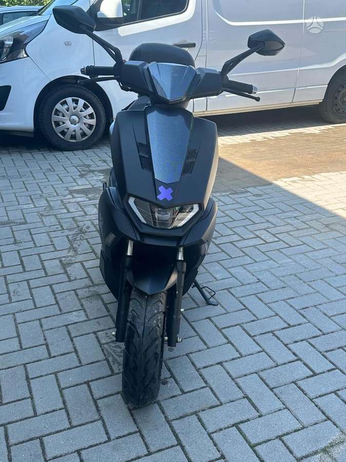 -Kita- -kita-, scooters / mopeds