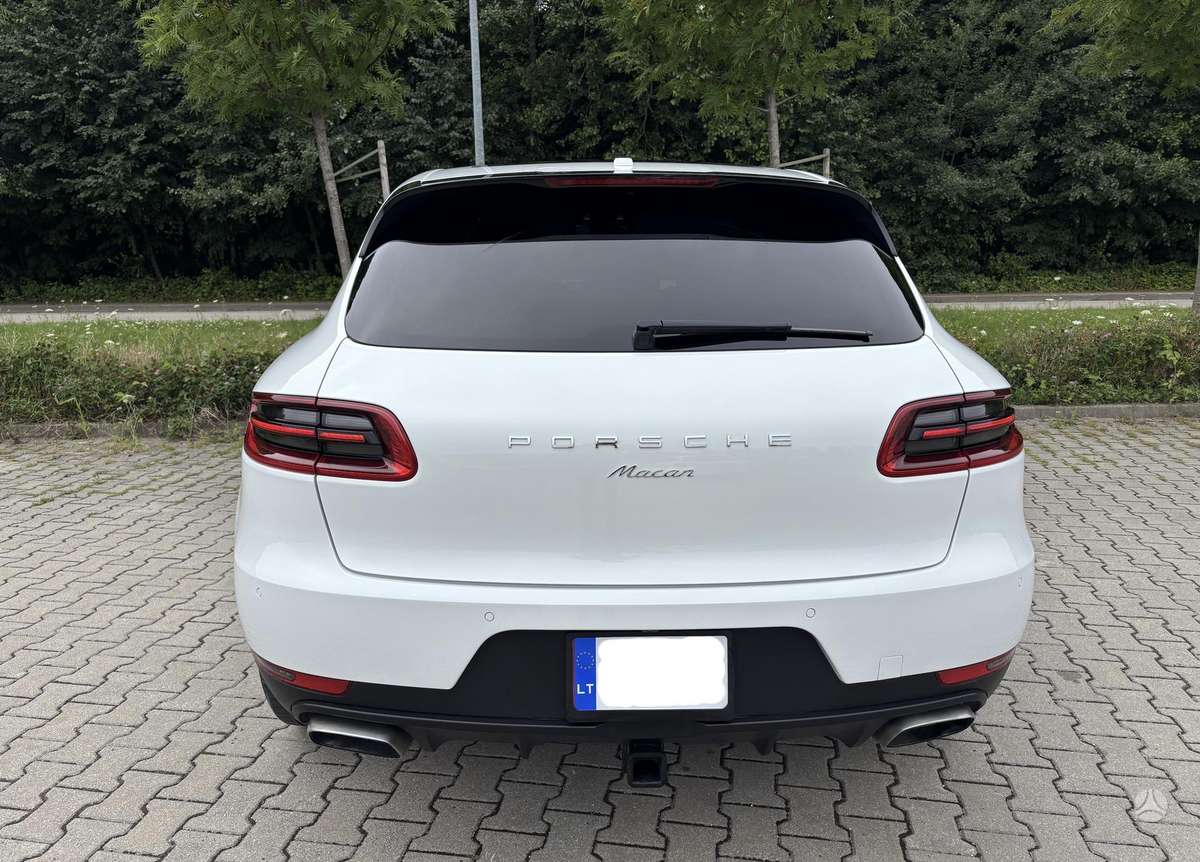 Porsche Macan, 2.0 l., off-road / crossover