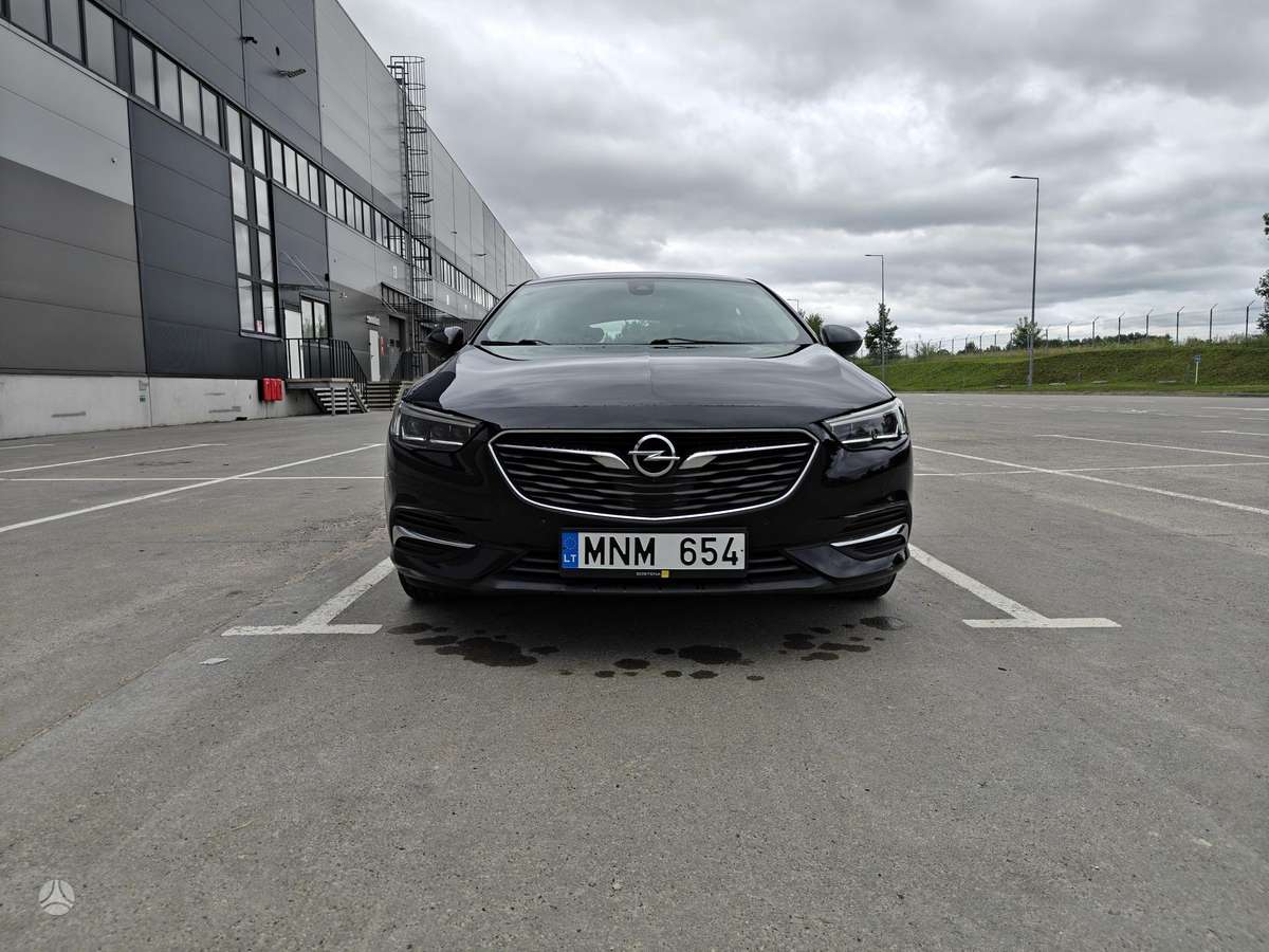 Opel Insignia, 1.5 l., hatchback