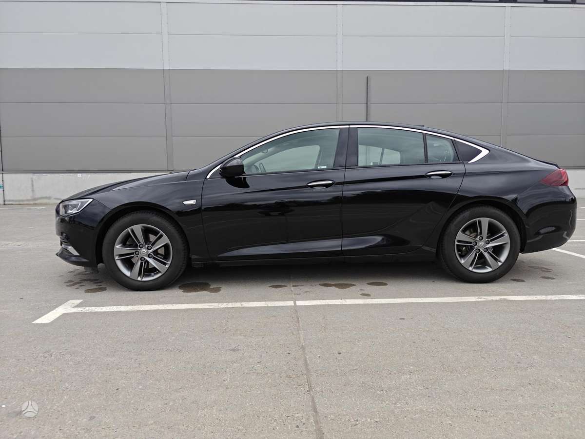 Opel Insignia, 1.5 l., hatchback