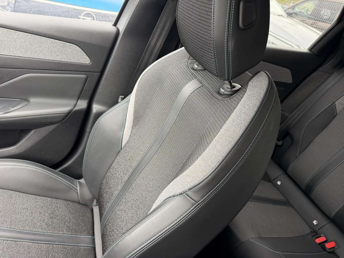 Peugeot 308, 1.2 l., Универсал