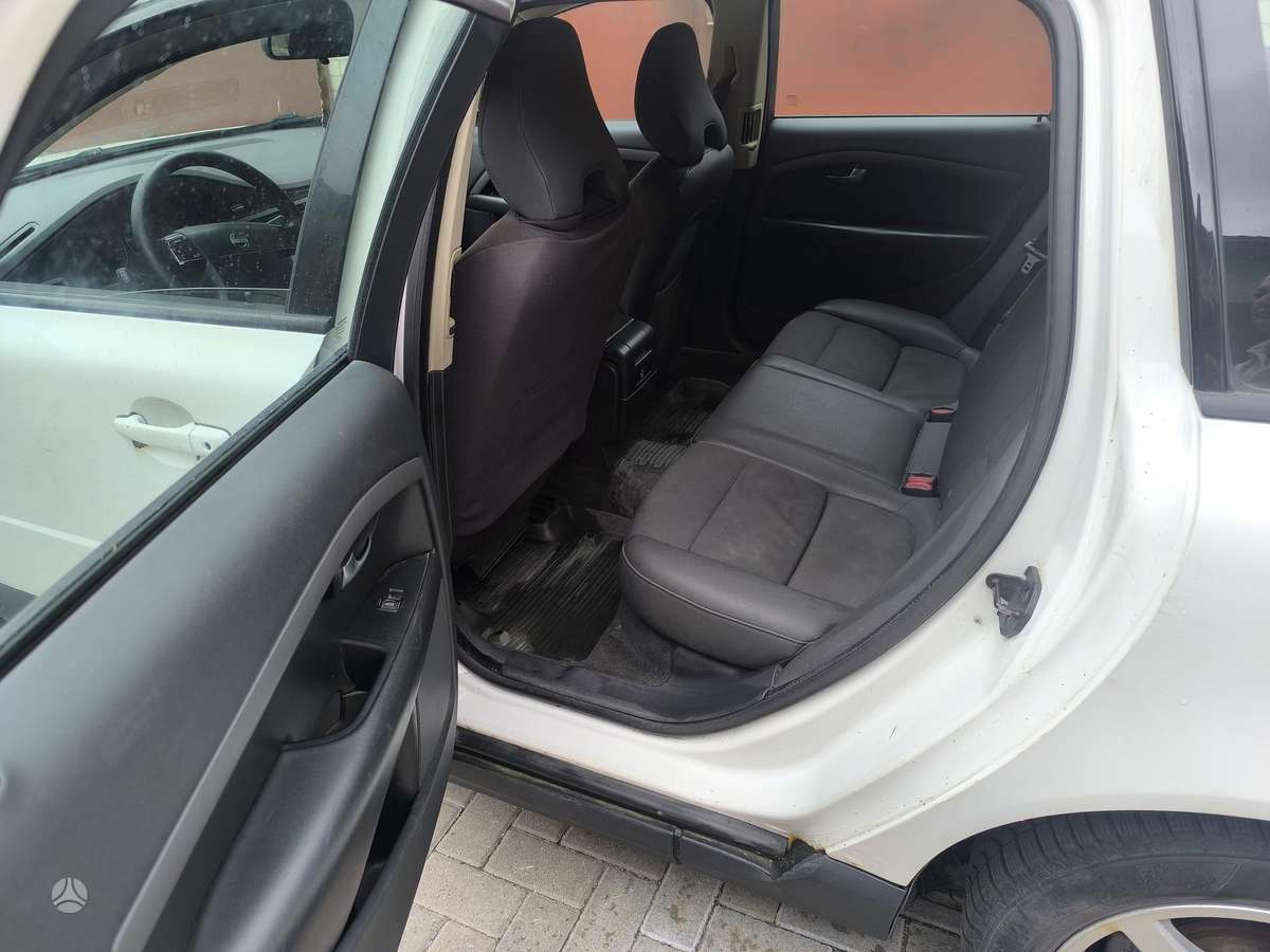 Volvo V70, 2.4 l., universalas