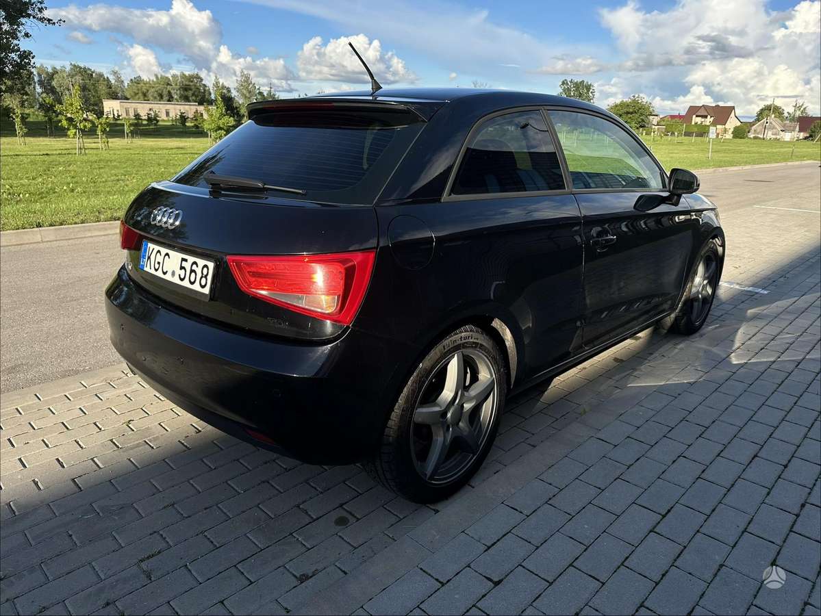 Audi A1, 1.6 l., hatchback